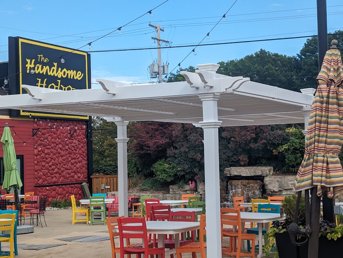 The Handsome Hobo Restaurant & Bar